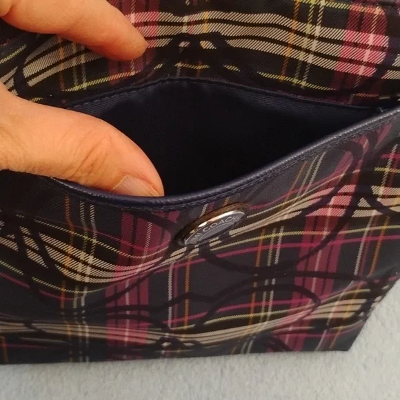 Coach Poppy Crossbody Bag! - Picture 3 of 10